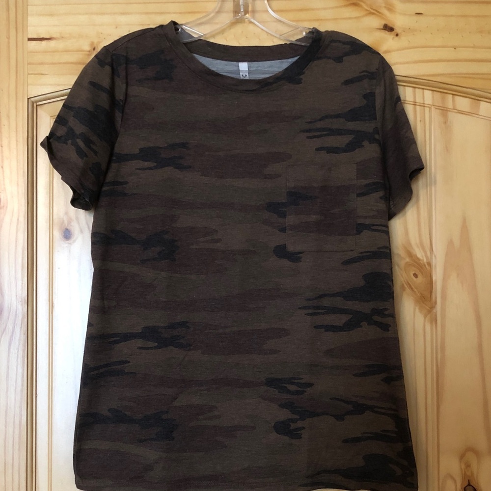 Camo Camouflage shirt sleeve pocket tshirt juniors XL